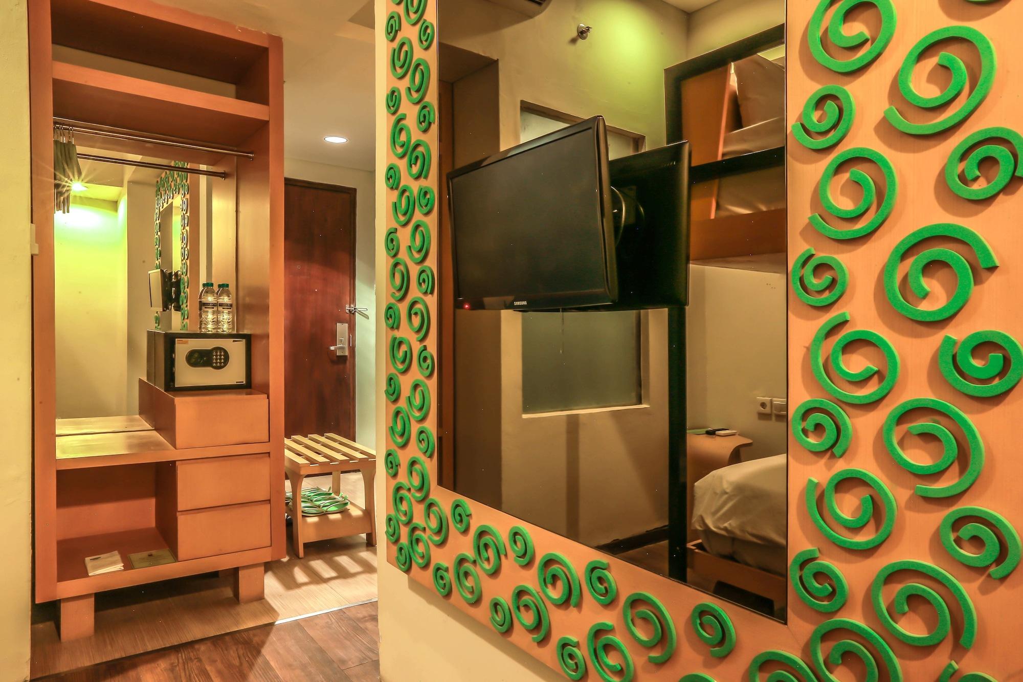 Boss Legian Hotel Powered By Archipelago Экстерьер фото