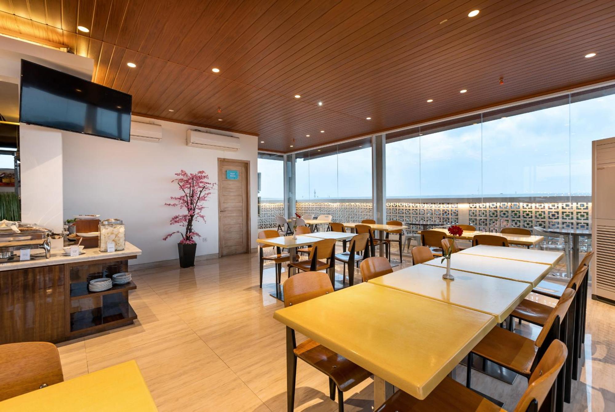 Boss Legian Hotel Powered By Archipelago Экстерьер фото