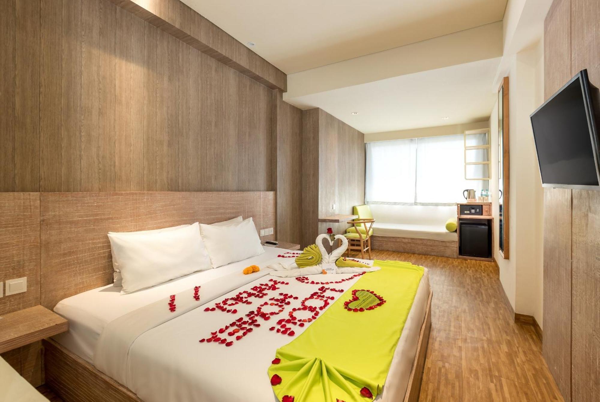 Boss Legian Hotel Powered By Archipelago Экстерьер фото