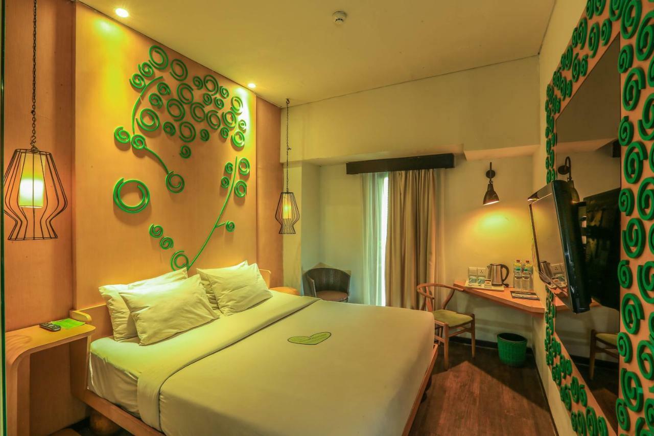 Boss Legian Hotel Powered By Archipelago Экстерьер фото